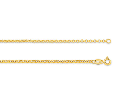 Classic kylie Necklace in front of a white background